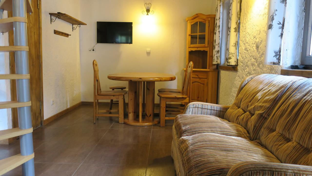 Osada Pod Czerwonym Debem - Czarny Mlyn Βίλα Jastrzębia Góra Εξωτερικό φωτογραφία