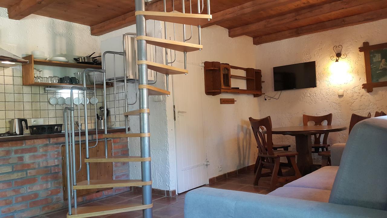 Osada Pod Czerwonym Debem - Czarny Mlyn Βίλα Jastrzębia Góra Εξωτερικό φωτογραφία